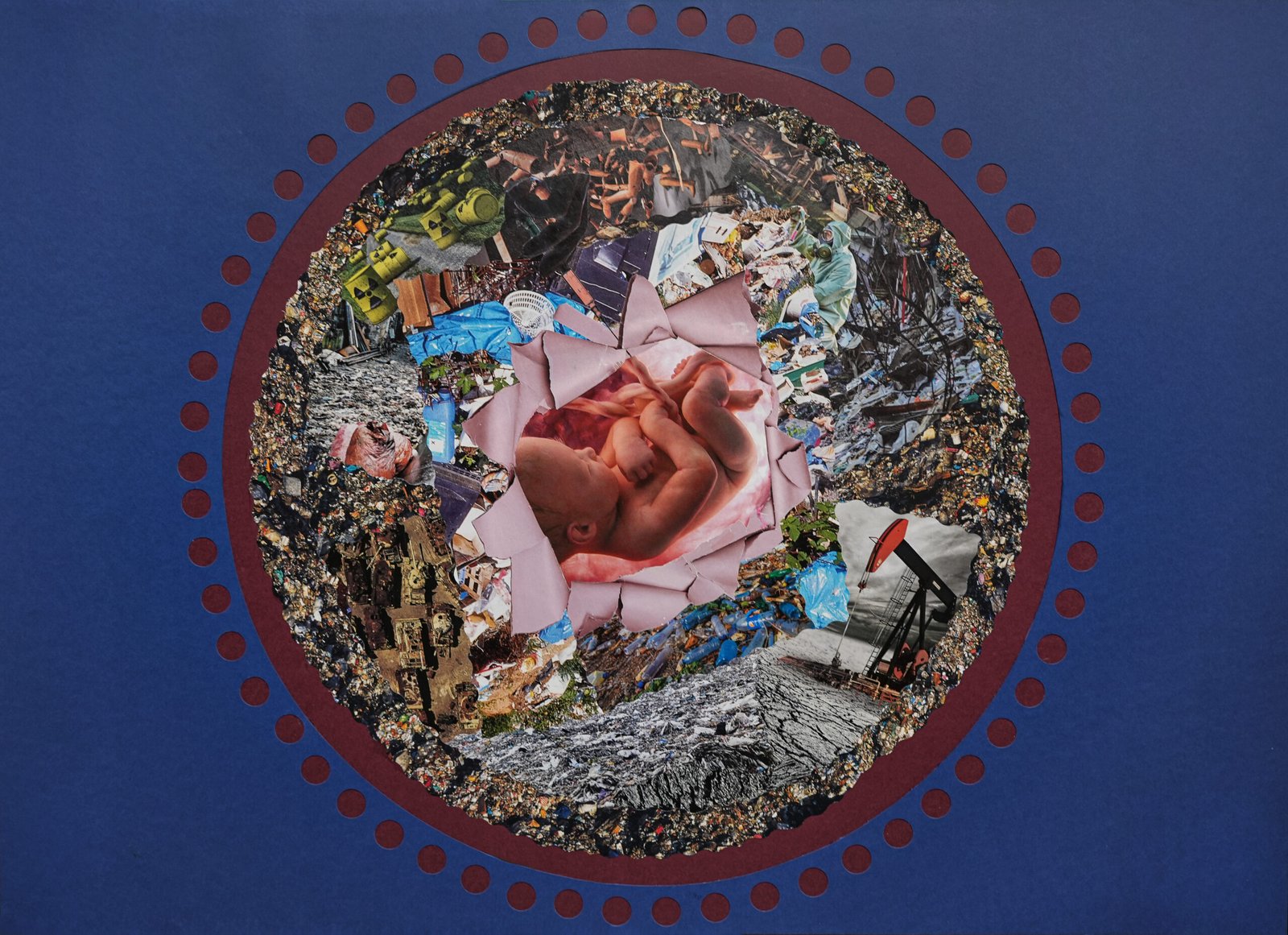Collage papier "PCB tu me tiens" oeuvre artistique de Giwhizart